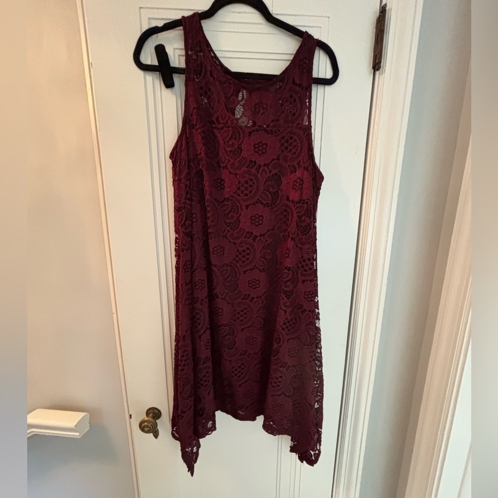 Bethany Elegant Lace Sleeveless Dress - Burgundy